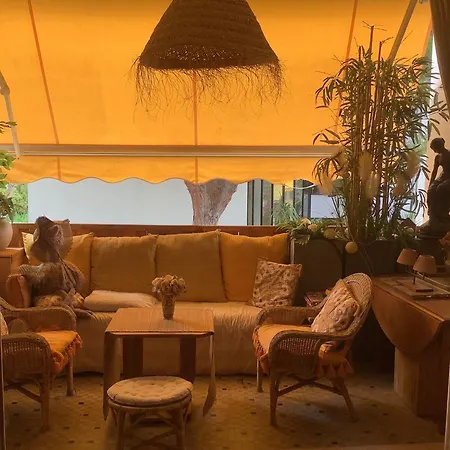 Santiago Bed & Breakfast